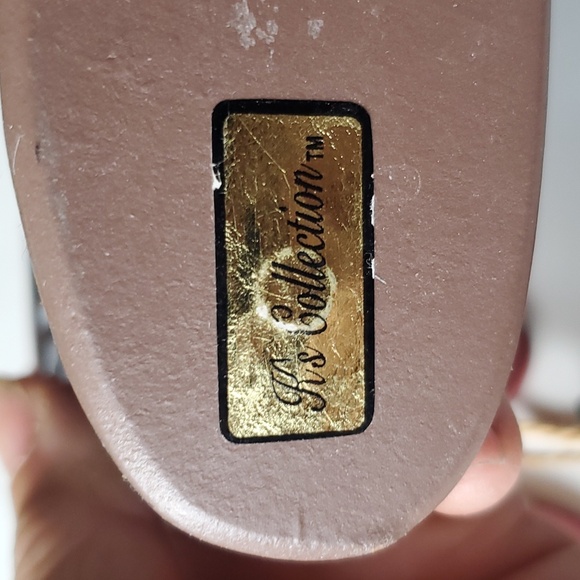 GRANDMA IS BUSY TAKE A NUMBER! - Picture 5 of 6